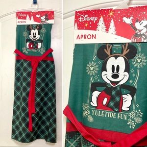 Disney Christmas Mickey Mouse Yuletide Fun Plaid Green Baking Apron NEW Winter